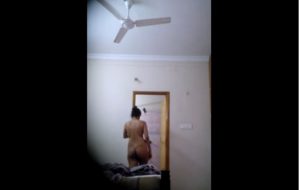 Indian Girl Filmed Nude Bedroom MMS Porn