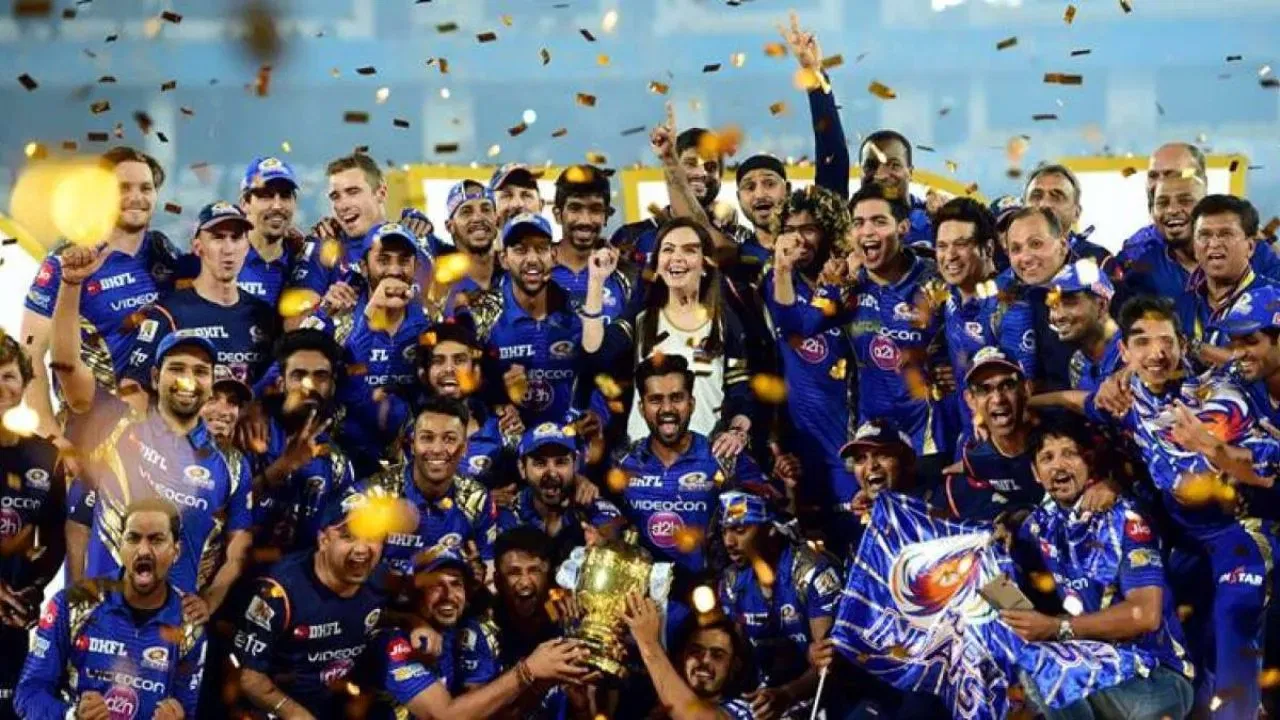 “Mumbai Indians are winning it” – Ex-England captain makes bold prediction for IPL 2026